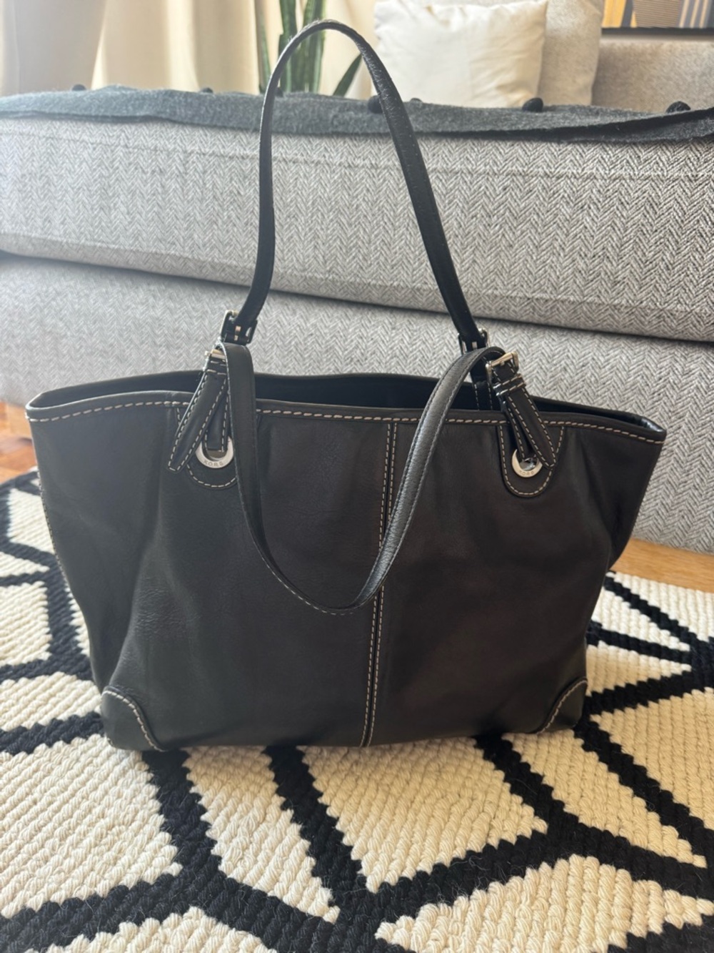 MICHAEL BY MICHAEL KORS Black Leather Tote  Bag